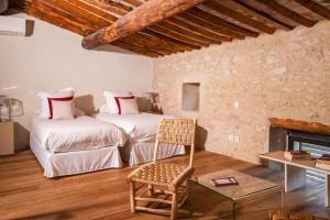 Maisons d'hotes Le Galinier Lourmarin, a Beaumier Guesthouse : Suite en Duplex