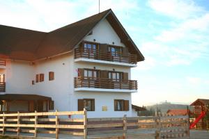 Pensiunea Muntele Alb