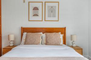 Blueground Gateway gym pool steps to stadium ATX-243