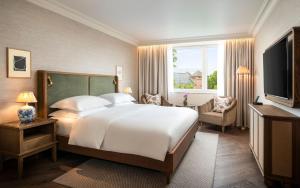 King Room - High Floor room in Hilton Mainz City