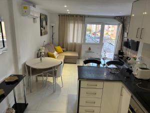 Apartmento de 3 habitaciones con vistas al mar