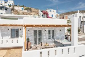 Penelope Apartments D