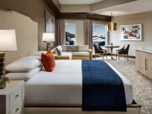 The Josie Hotel, Autograph Collection