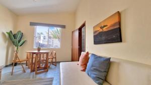 Casa da Ponta by Casas dos Lebre