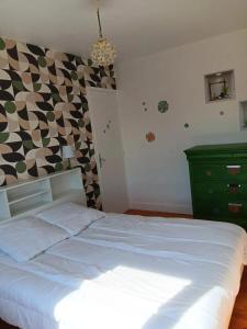 Maisons de vacances Maison charmante a Port-Bail-sur-Mer, grand jardin clos : photos des chambres