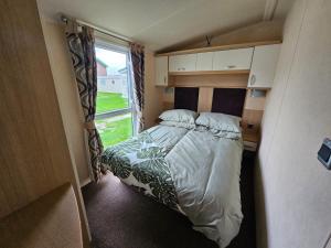 7 Ash Grove Lyons robin hood Rhyl