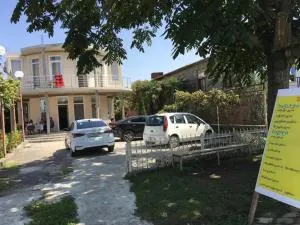 Deme House - Khuts'ubani