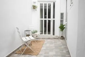 EliAna home at Venetian walls by 8essentially - Bendevís