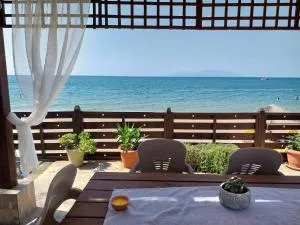 Sea Side House - Néa Khilí