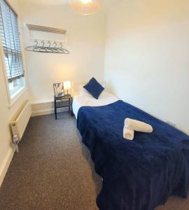 3-Bed, Sleeps 6, 1 Bath, Parking, WiFi