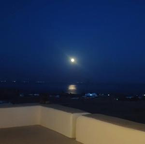 White House with Sea View