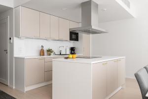 Borg Katarina - Riverside View