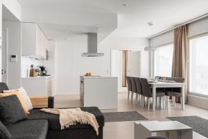 Borg Katarina - Riverside View