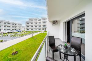 Lulu Apartments - LATARNIK - Apartament dwupokojowy - Sunset Resort, klimatyzacja, parking w cenie, 350 m od plaży