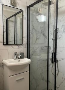 Vasilios Marinos Rooms