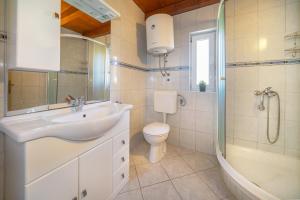 Apartments Lidija in a Quiet Area