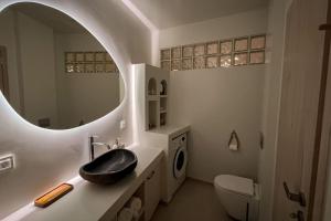 Antigonis Apartment