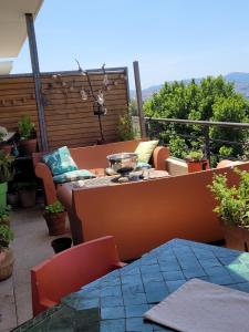 Marseille autrement Appartement dans résidence calme avec vue sur mer