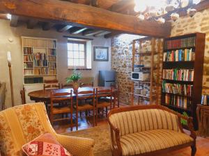 B&B / Chambres d'hotes Ferme equestre & Chambres d'hotes Gateau Stables proche Guedelon : photos des chambres