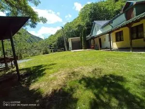 Tarnita Summer House - 耶里谷乡