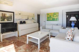 OVER THE SEA Amazing views Beachfront