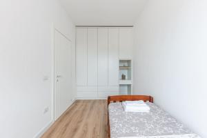 2-BR Apartment close to Radio Shkodra Roger That by Pik Host