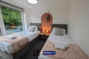 Cosy 3-Bed Home, Free Parking & WiFi - 4hvězdičkové hotely ve městě Bolton