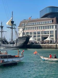 Maisons de vacances Maison de pecheur proche du port,plage et commerces chez SAJA : photos des chambres