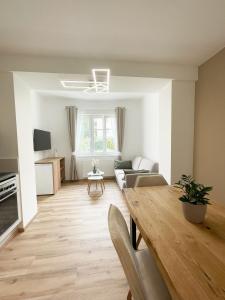 H2 – Gemütlichkeit in Bad Sauerbrunn!