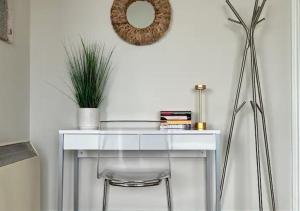 City Centre Dockside Apartment - 2 Bed, 2 Bath