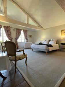 B&B / Chambres d'hotes LE CLOS DE LA CATHEDRALE : photos des chambres