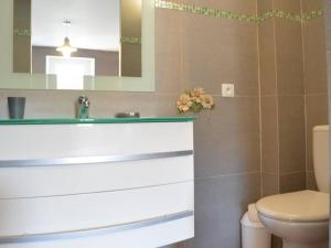 Maisons de vacances Maison de pecheur renovee, 5 couchages, proche plage et commerces, Banyuls-sur-Mer - FR-1-225C-546 : photos des chambres
