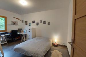 Villas Maison et piscine bien situee en sud ardeche tres grand jardin : photos des chambres