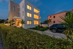 Rooms & Apartments Niko - Zlošane