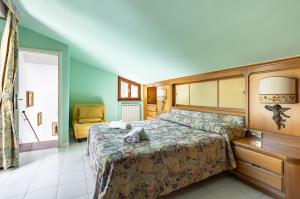 Two-Levels Apartment with Terrace and Parking