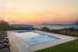 SeaSilia Luxury Villa