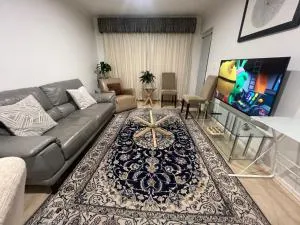 ADELAIDE CBD APARTMENT - 3BR, 2BATH & CARPARK - Adelaide
