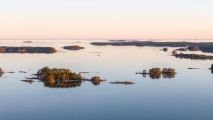 ÖÖD Mirror Houses at Versso