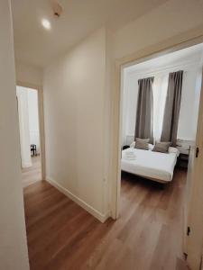 Apartamentos Express by gaiarooms