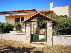 Country house in Anavyssos - Loútsa