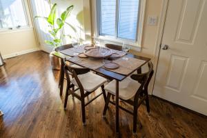 Bucktown Private Condo