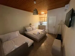 AB Apartments - Kariotes