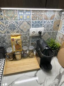 SKG Retreat Emerald - 5min from Metro & Seafront