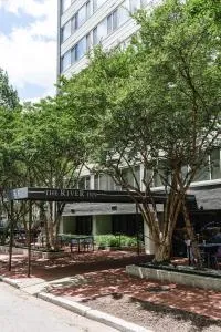 The River Inn - Foggy Bottom