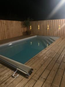 Villas Villa bois avec piscine : photos des chambres