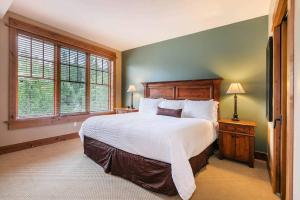 Catamount Lodge 201 by East West Hospitality