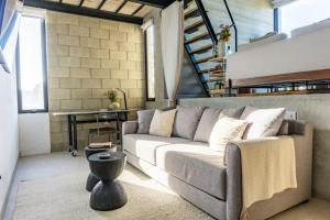 Casa KiKi Penthouse by Beach and Town