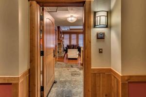 Catamount Lodge 204B by East West Hospitality
