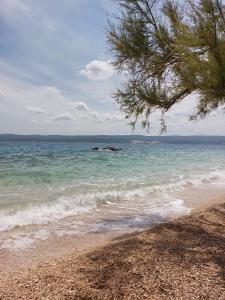 Graceful LJUPKA GETAWAY by the sea - Lokva Rogoznica, Omiš