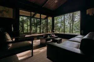 高台の森に佇むモダニズム建築 露天風呂 サウナ 檜風呂 ENN hakone - 御殿场市